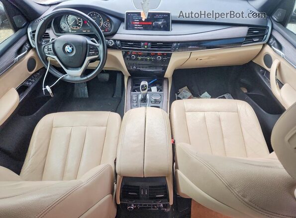 5UXKR0C55JL072879 2018 BMW X5 White Widok deski rozdzielczej
