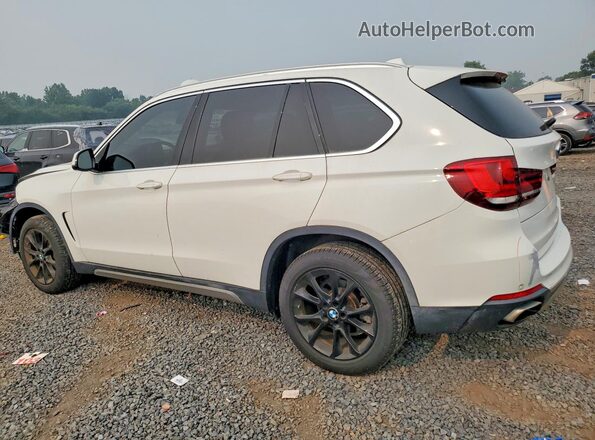 5UXKR0C58J0Y05606 2018 BMW X5 White Trasero izquierdo