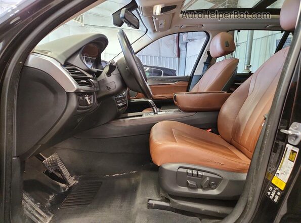 5UXKR0C59G0P34831 2016 BMW X5 Black Widok wnętrza z przodu