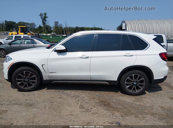 5UXKR0C59JL073341 2018 BMW X5 White Vista interior de 360 grados