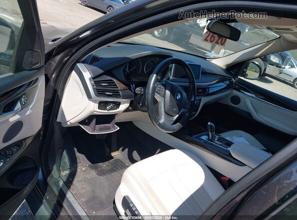 5UXKR0C5XG0S89029 2016 BMW X5 Black Front interior view
