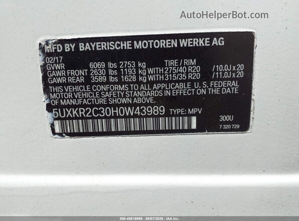 5UXKR2C30H0W43989 2017 BMW X5 White Vista del compartimento del motor