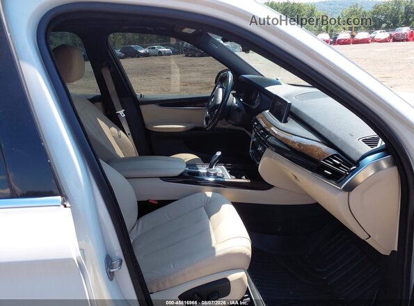5UXKR2C30H0W43989 2017 BMW X5 White Vista interior delantera