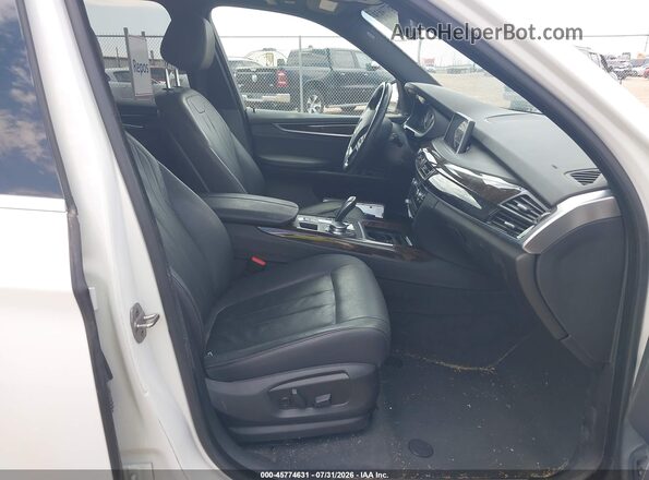 5UXKR2C39H0U24822 2017 BMW X5 White Вид салону спереду