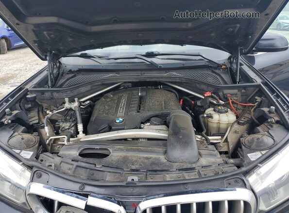 5UXKR2C3XH0U24778 2017 BMW X5 Black უკანა სალონის ხედი