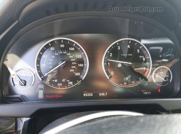 5UXKR2C51J0X08792 2018 BMW X5 Белый Вид щитка приборов