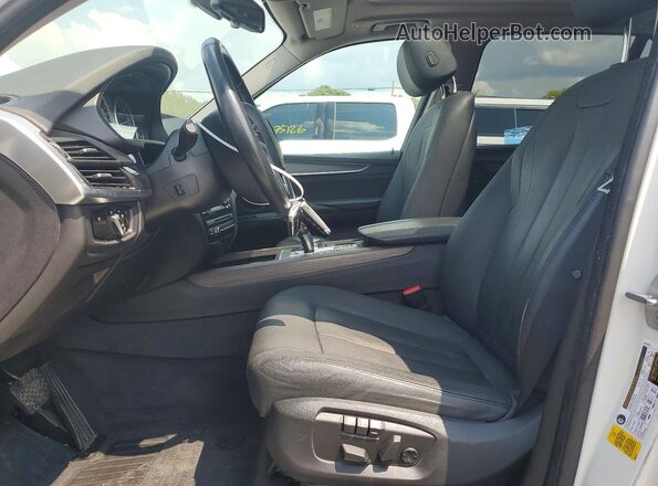 5UXKR2C52G0H42882 2016 BMW X5 White Вид салону спереду