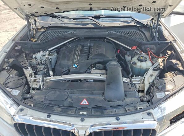 5UXKR2C52G0H42882 2016 BMW X5 White Вид підкапотного простору