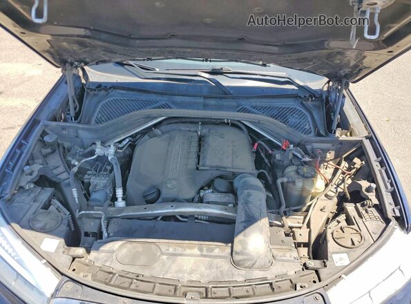 5UXKR2C54J0X09340 2018 BMW X5 Blue Widok komory silnika
