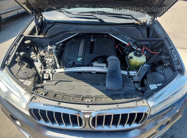 5UXKR2C58G0R72875 2016 BMW X5 Silver Widok komory silnika