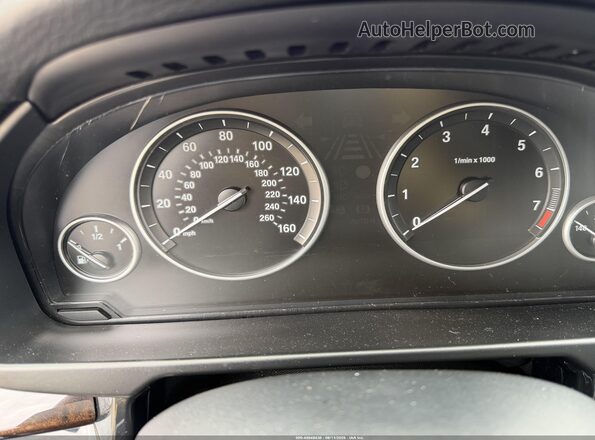 5UXKR2C59G0R69371 2016 BMW X5 Серебряный Вид спереди