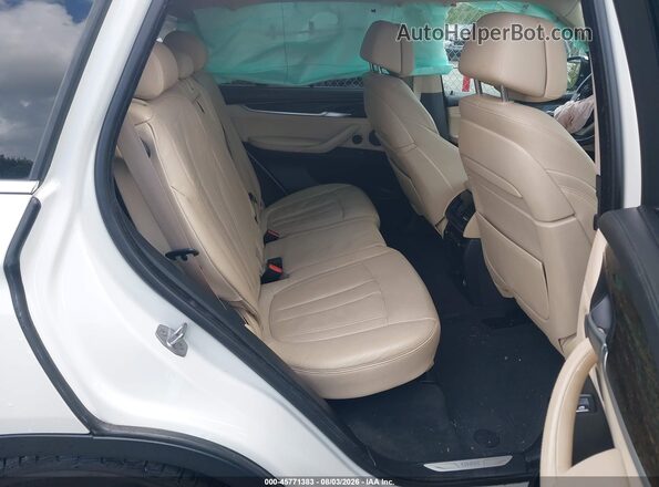 5UXKR6C58G0J82385 2016 BMW X5 White Vista de la etiqueta del VIN