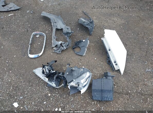 5UXKR6C58G0J82385 2016 BMW X5 White Vista del salpicadero