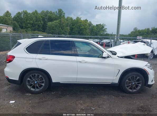 5UXKR6C58G0J82385 2016 BMW X5 White Vista interior trasera