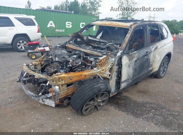5UXKS4C52J0Z89579 2018 BMW X5 White Front left