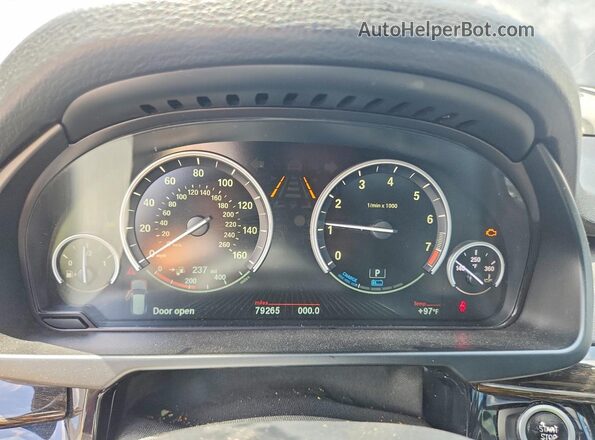 5UXKT0C30H0V95612 2017 BMW X5 Black ხელსაწყოთა პანელის ხედი