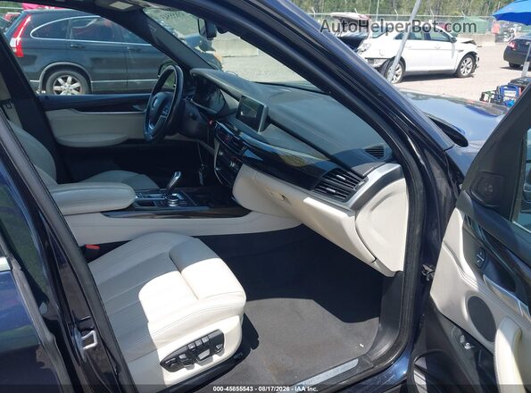 5UXKT0C31H0V96784 2017 BMW X5 Синий Вид салона спереди