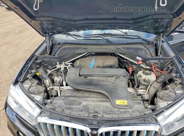 5UXKT0C33H0V96365 2017 BMW X5 Black Engine compartment view
