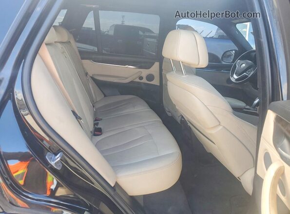 5UXKT0C33H0V96415 2017 BMW X5 Black უკანა სალონის ხედი