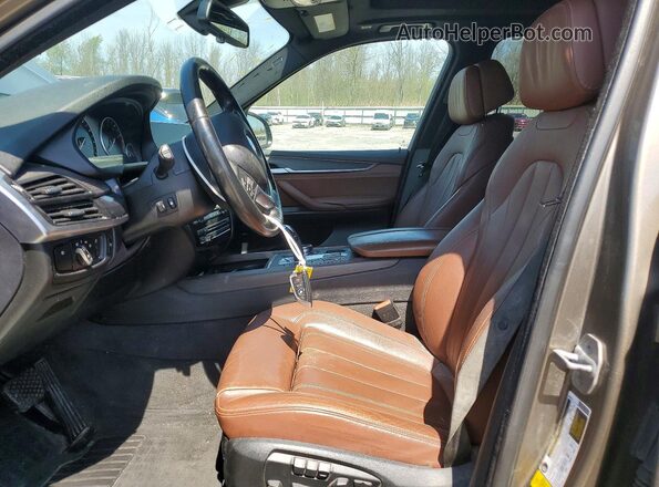 5UXKT0C35H0V97808 2017 BMW X5 Tan Widok wnętrza z przodu