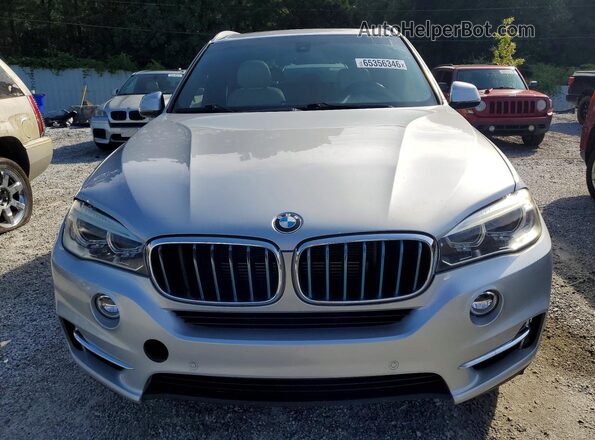 5UXKT0C3XH0V96878 2017 BMW X5 Silver Вид ззаду