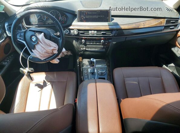 5UXKT0C51G0S77935 2016 BMW X5 White Вид панелі приладів