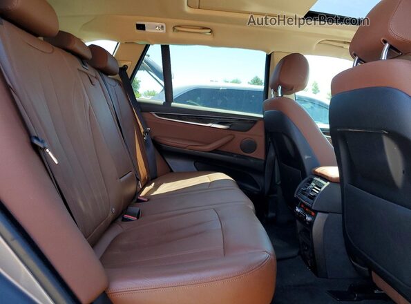 5UXKT0C51G0S77935 2016 BMW X5 White Вид задньої частини салону