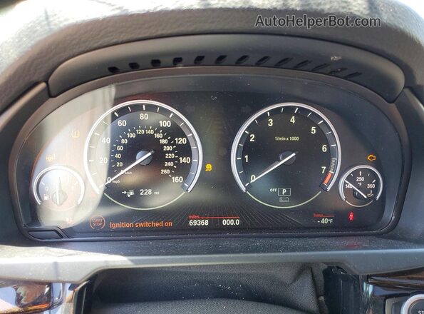 5UXKT0C51G0S77935 2016 BMW X5 White Вид щитка приладів