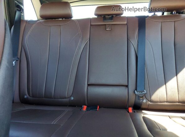 5UXKT0C53J0W01202 2018 BMW X5 Black Հետևի նստատեղերի տեսք