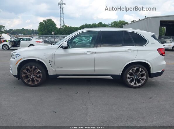 5UXKT0C55J0V98335 2018 BMW X5 White სალონის 360-გრადუსიანი ხედი
