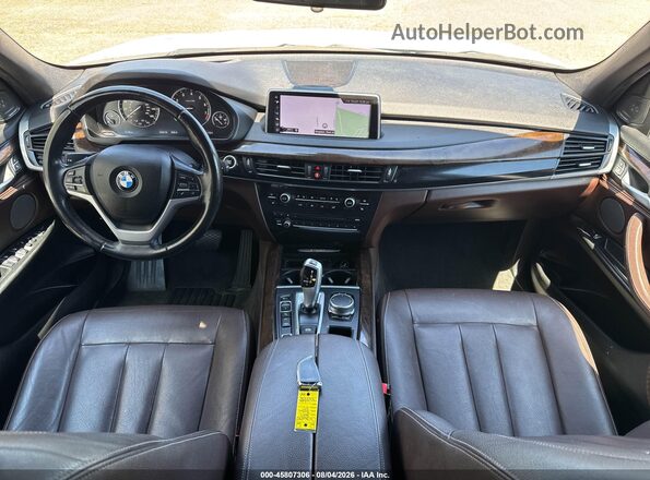 5UXKT0C56H0S80458 2017 BMW X5 White Front view