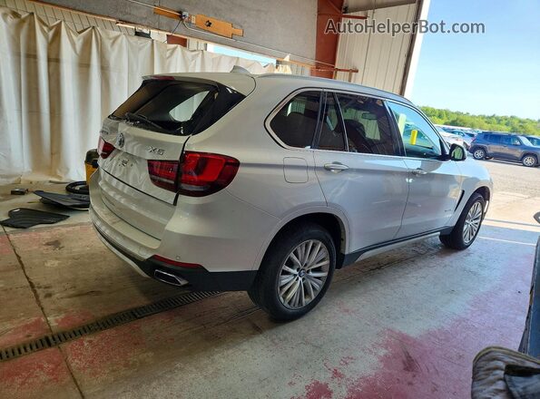 5UXKT0C57G0F74887 2016 BMW X5 White Trasero derecho