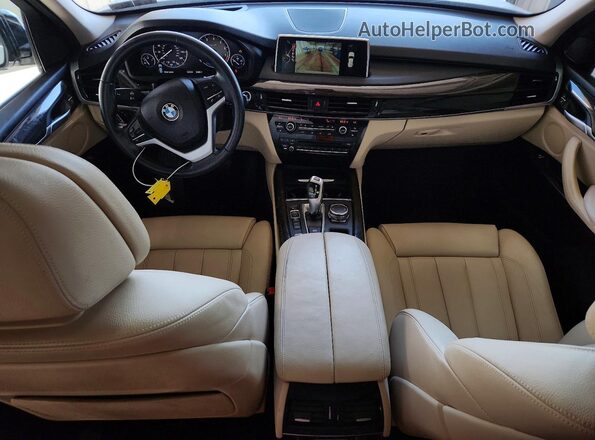 5UXKT0C57G0F74887 2016 BMW X5 White Vista del salpicadero
