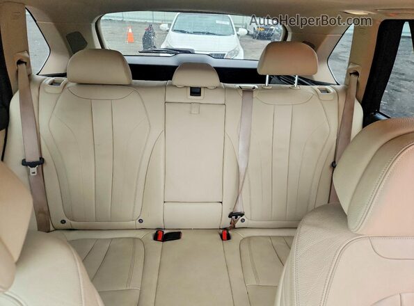 5UXKT0C57G0S76675 2016 BMW X5 White უკანა სავარძლების ხედი