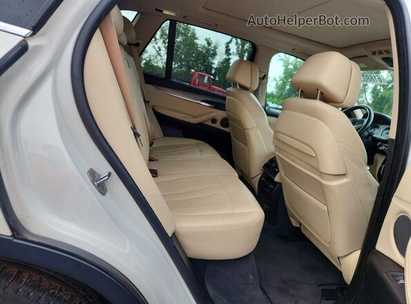 5UXKT0C57G0S76675 2016 BMW X5 White უკანა სალონის ხედი