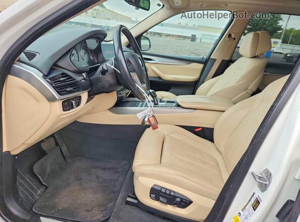 5UXKT0C57G0S76675 2016 BMW X5 White წინა სალონის ხედი