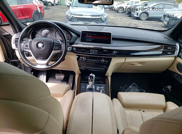 5UXKT0C58J0V99396 2018 BMW X5 Черный Вид панели приборов