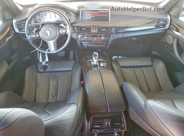 5UXKT0C5XJ0W00774 2018 BMW X5 White Вид панелі приладів