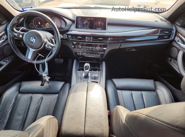 5UXKU0C56H0F99701 2017 BMW X6 Белый Вид панели приборов