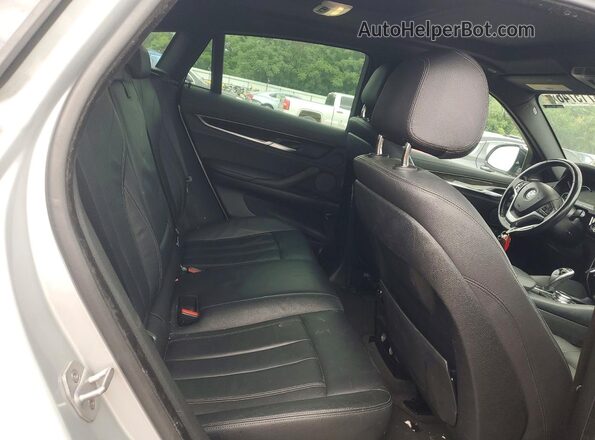 5UXKU2C55K0Z63574 2019 BMW X6 Silver Вид задньої частини салону