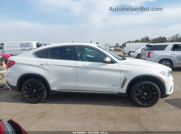 5UXKU2C58G0N79618 2016 BMW X6 White Вид задньої частини салону