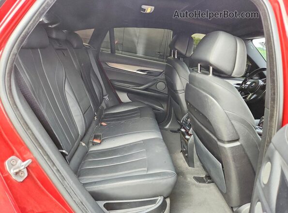5UXKU2C59G0N79742 2016 BMW X6 Red უკანა სალონის ხედი