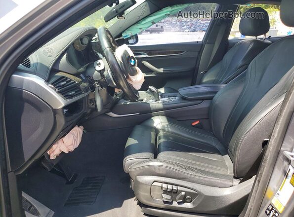 5UXKU2C59K0Z65425 2019 BMW X6 Gray Widok wnętrza z przodu