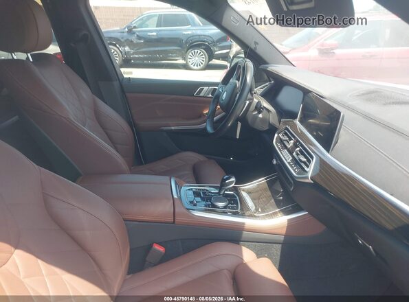 5UXTA6C00P9P22551 2023 BMW X5 White Front interior view