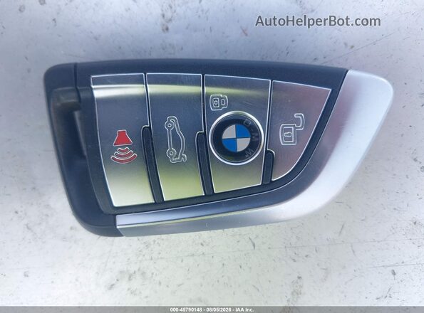 5UXTA6C00P9P22551 2023 BMW X5 White Dashboard view