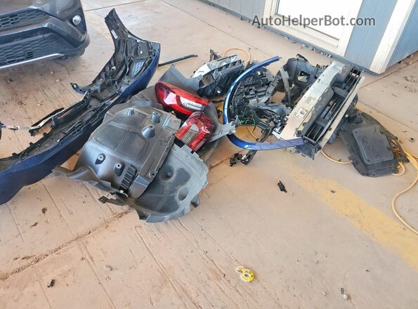 5UXTA6C01P9N76211 2023 BMW X5 Blue Вид наклейки з VIN-кодом
