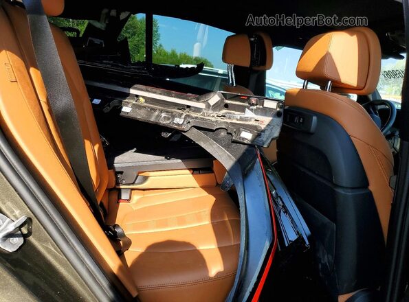 5UXTA6C02N9L41295 2022 BMW X5 Green Widok wnętrza z tyłu