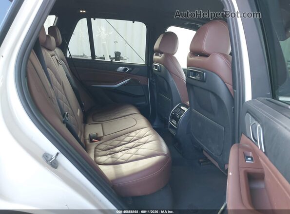 5UXTA6C02P9P85425 2023 BMW X5 White Вид наклейки з VIN-кодом