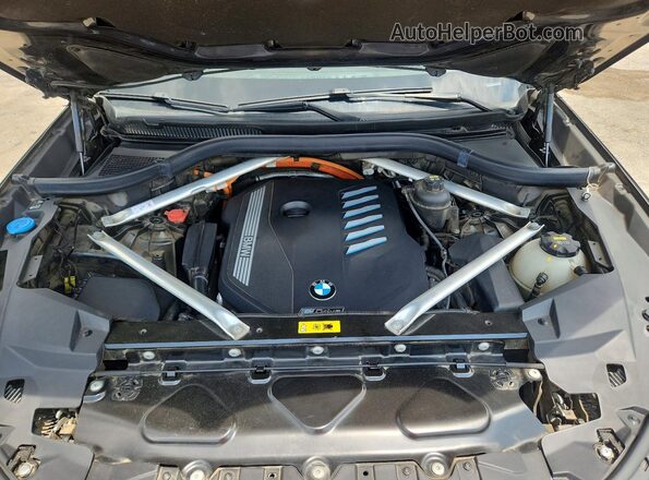 5UXTA6C03M9G35774 2021 BMW X5 Угольный Вид подкапотного пространства