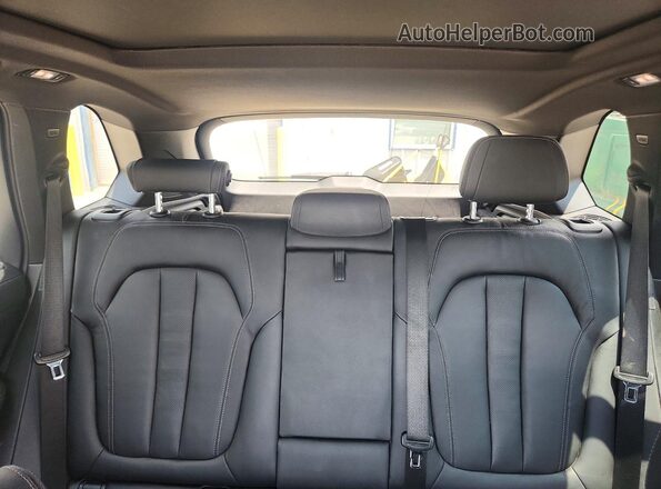 5UXTA6C03M9G35774 2021 BMW X5 Угольный Вид задних сидений
